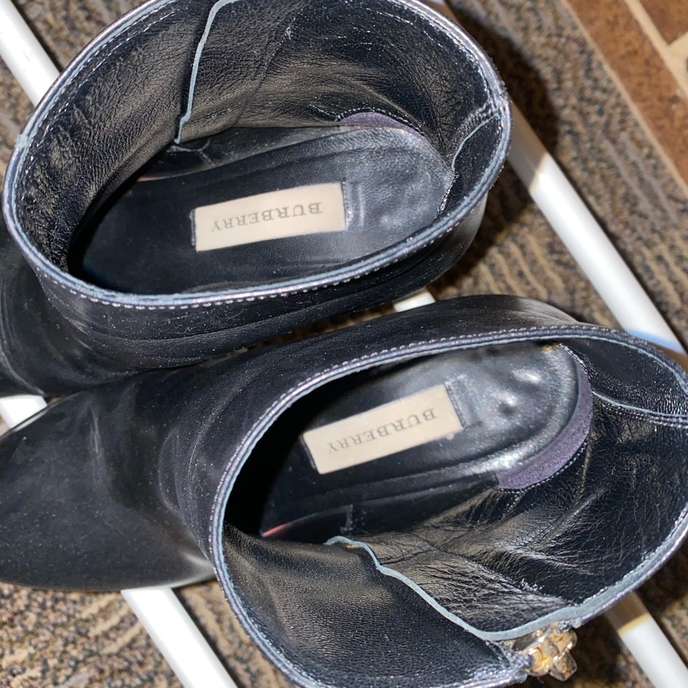 Burberry leather boots - Picture 4 of 8